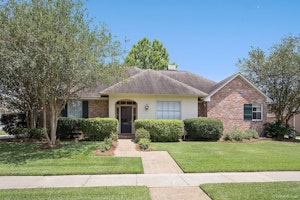 Baton Rouge Home, LA Real Estate Listing